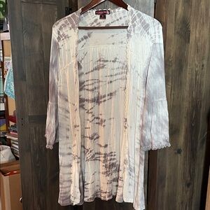 Rock & Roll Cowgirl Gray and white Tie-Dye Tunic
